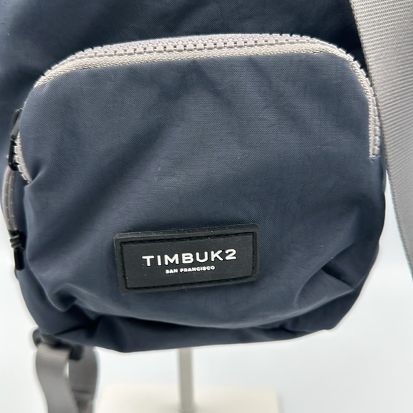 TIMBUK2 Spark Micro Pack Skylight Like New - Picture 4 of 9